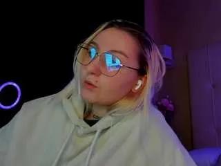 Offline debbie-taylor on CamSoda