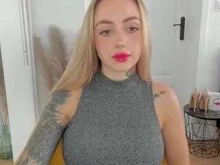 Offline delightcoralie on CamSoda