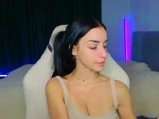 emma-davis on CamSoda 