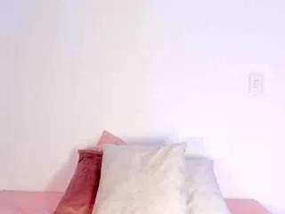 emmaa98 on CamSoda 