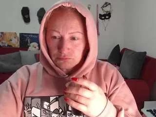 emperatrizmessy on CamSoda