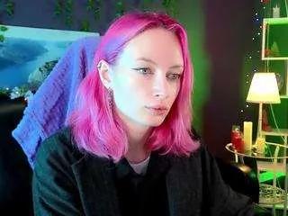 Offline helen-carter on CamSoda
