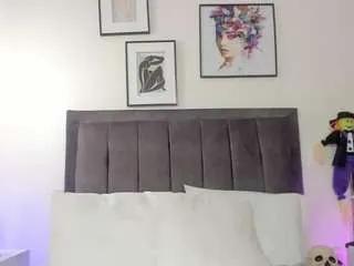 Offline helen-moorex on CamSoda