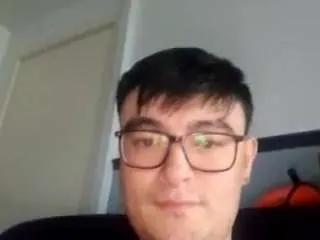 Offline hornyasianman on CamSoda