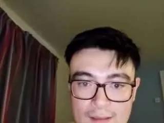 Offline hornyasianman on CamSoda
