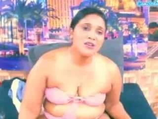 Freechat indiansexylady4u on CamSoda