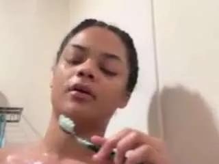 infinitiwhitebaby on CamSoda 