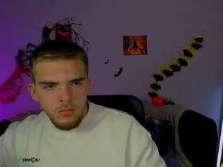 Offline iron-fang1 on CamSoda