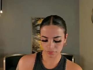 jennifer-rodriguez on CamSoda 