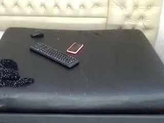 jessicahott01 on CamSoda 