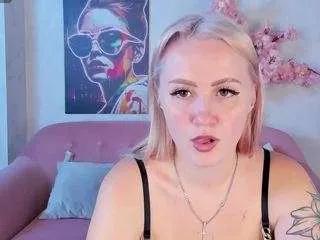 joyce-howard on CamSoda