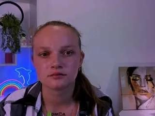 karoline-bell on CamSoda