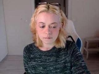 Offline katiemelone on CamSoda