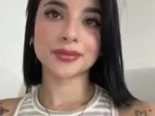 Offline kiraalopez on CamSoda