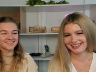 kity-blonde on CamSoda
