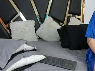 Offline konnieallen on CamSoda