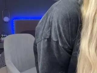 kristalnight on CamSoda