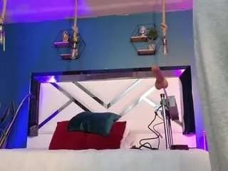 Offline lady-brownn on CamSoda