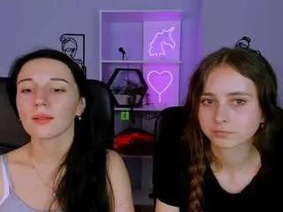 Offline lia-sunset on CamSoda