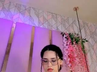 lilithadams on CamSoda 