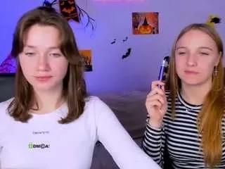 Freechat lina-fox12 on CamSoda