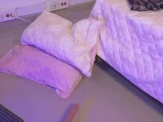 Offline linoshka-1 on CamSoda