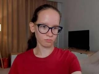 Freechat lynettebails on CamSoda