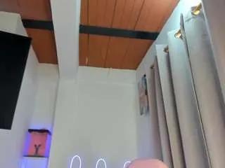 Offline mariangel-3 on CamSoda