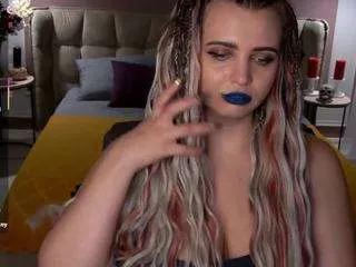 mayamils on CamSoda 