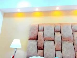 miiahot on CamSoda 