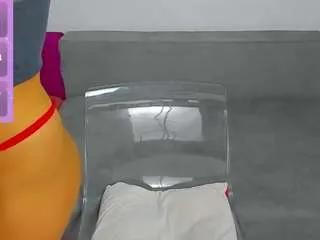 Offline miiakittyy on CamSoda