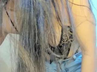 misseylenss on CamSoda 