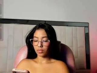 misssophiery on CamSoda 