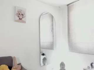 missvaleriewatts on CamSoda 