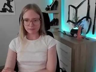 nancystar on CamSoda 