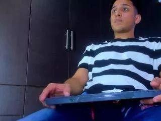 Offline naturo-sex on CamSoda