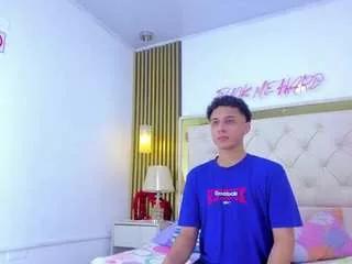 Offline naturo-sex on CamSoda