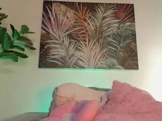 Offline nicoleriveraa on CamSoda