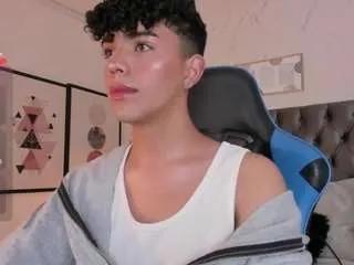 Offline niick-twink on CamSoda