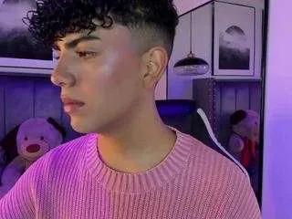Offline niick-twink on CamSoda