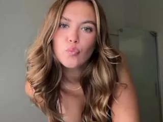 ninanoell on CamSoda 