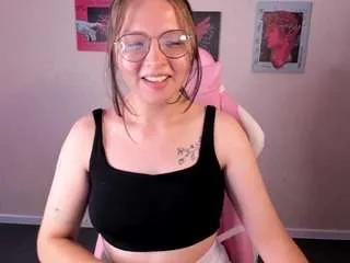 Offline noora-moore on CamSoda