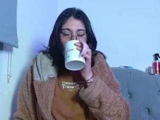 Offline red-moon1 on CamSoda