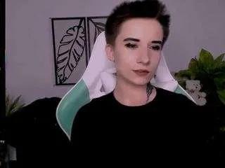 Freechat reinramm on CamSoda