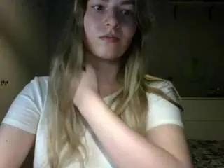 Offline rosiejune on CamSoda