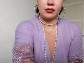 roxolanaasexy on CamSoda 