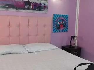 Offline sabrinaa-fox on CamSoda