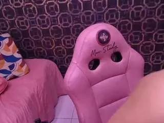 sarakaisy on CamSoda 