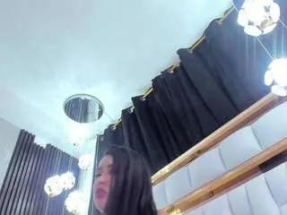 sarayroyse on CamSoda 