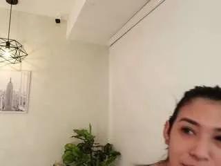 sassy-girl on CamSoda 